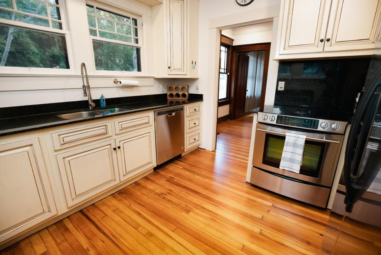 Gulf Coast Craftsman - Cozy, Charming & Central! Gulfport Luaran gambar
